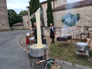 Aligot en préparation